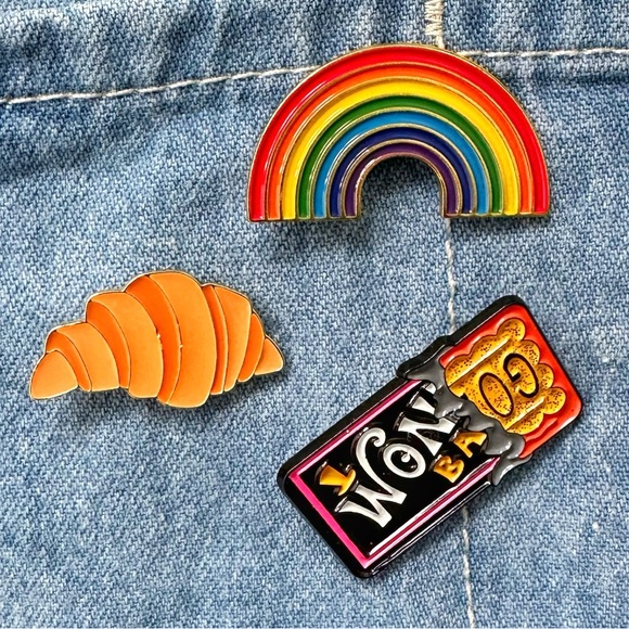 Rainbow Enamel Pin - Picture 2 of 4